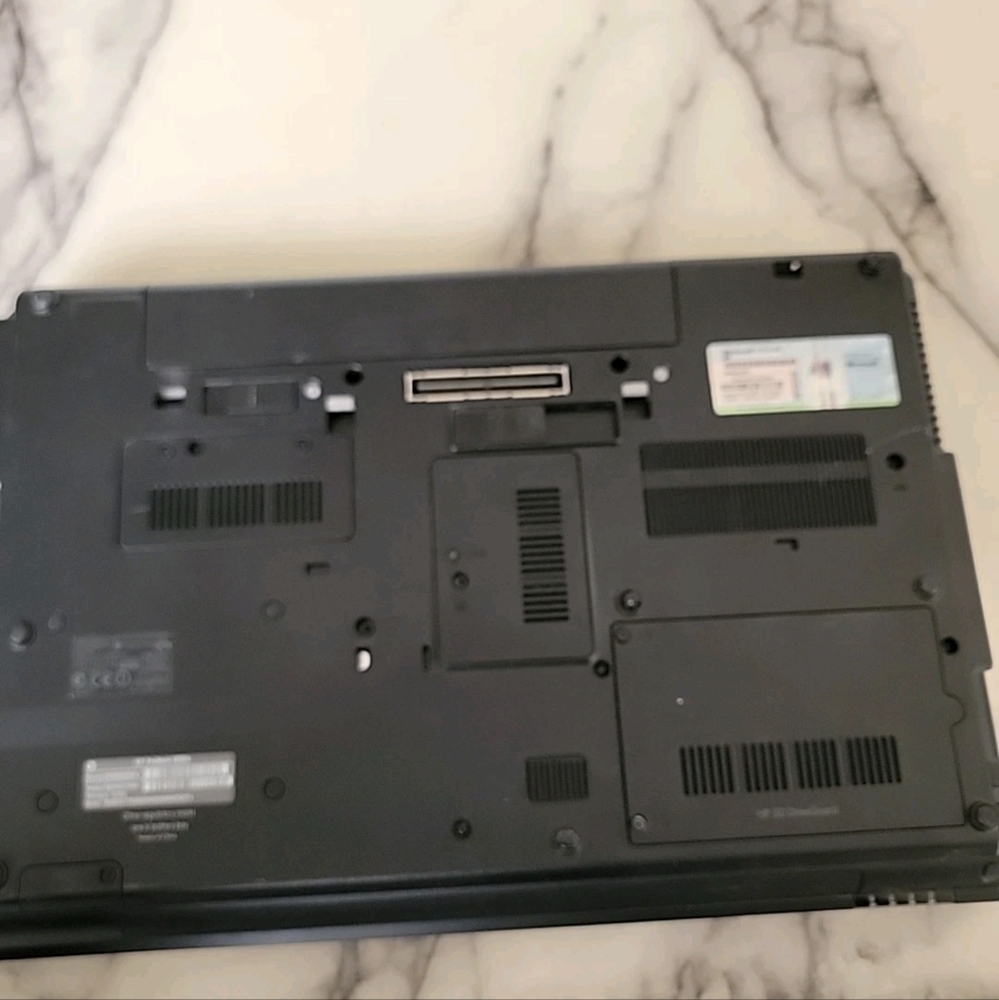 Hp Probook 6555b Laptop Window's 7 Pro. Powers On Hard Drive Wiped And Memory - Picture 5 of 8